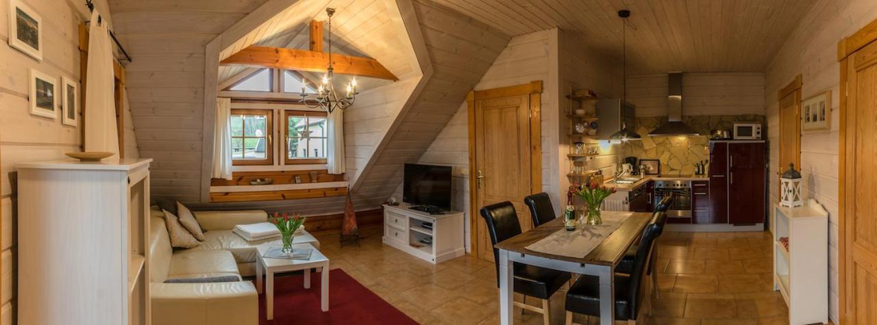 Ferienwohnung Im Blockhaus Rosenkranz Rathmannsdorf Exterior foto